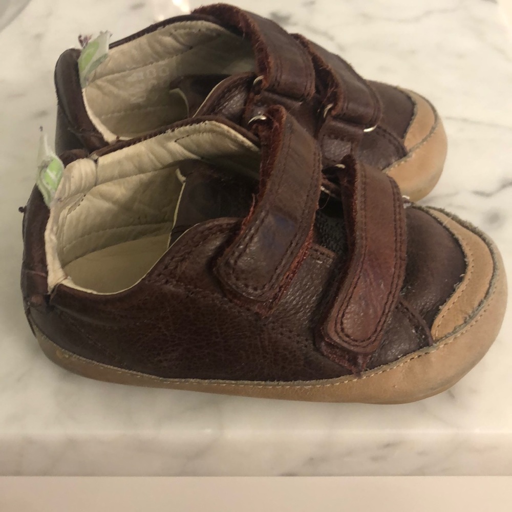 Tip Toey Joey Sneakers